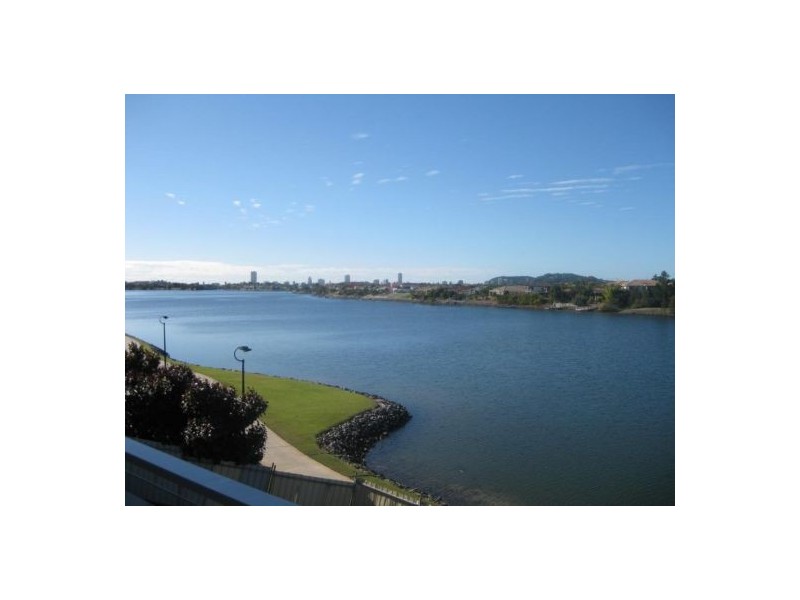 Varsity Lakes QLD 4227