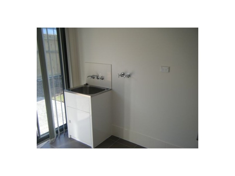 Pacific Pines QLD 4211