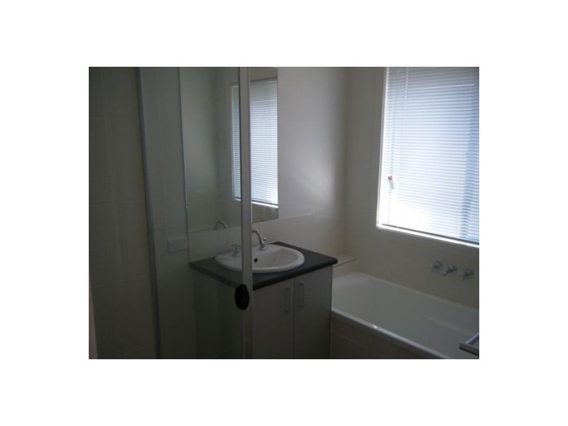 Pacific Pines QLD 4211