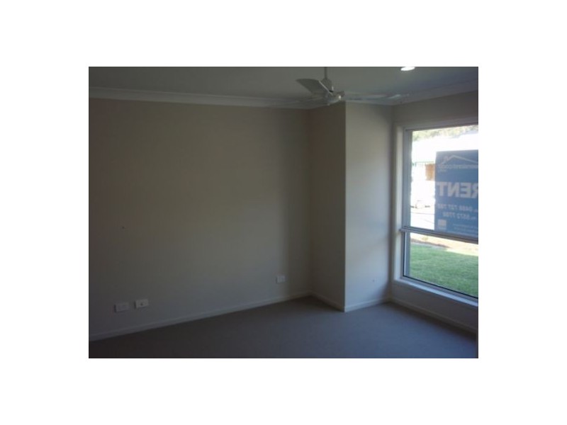 Pacific Pines QLD 4211