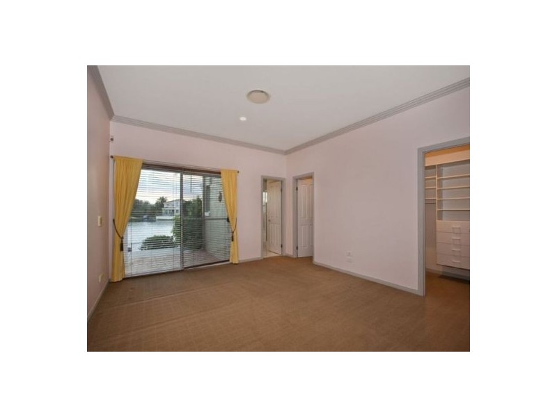 Ashmore QLD 4214
