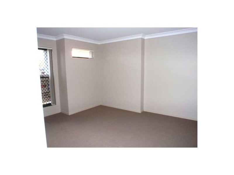 Pacific Pines QLD 4211