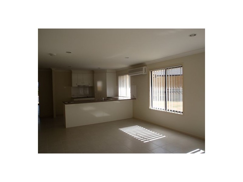 Pacific Pines QLD 4211