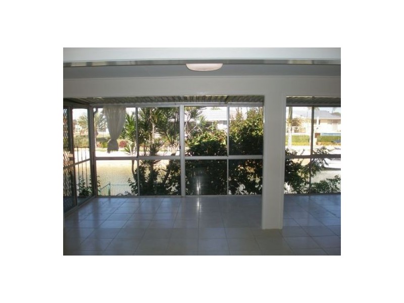 Broadbeach Waters QLD 4218