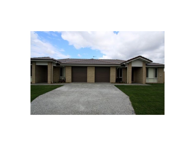 2/16 Cardwell Street (LOT 2 on 17), Upper Coomera QLD 4209
