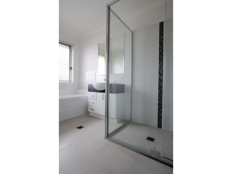 2/16 Cardwell Street (LOT 2 on 17), Upper Coomera QLD 4209