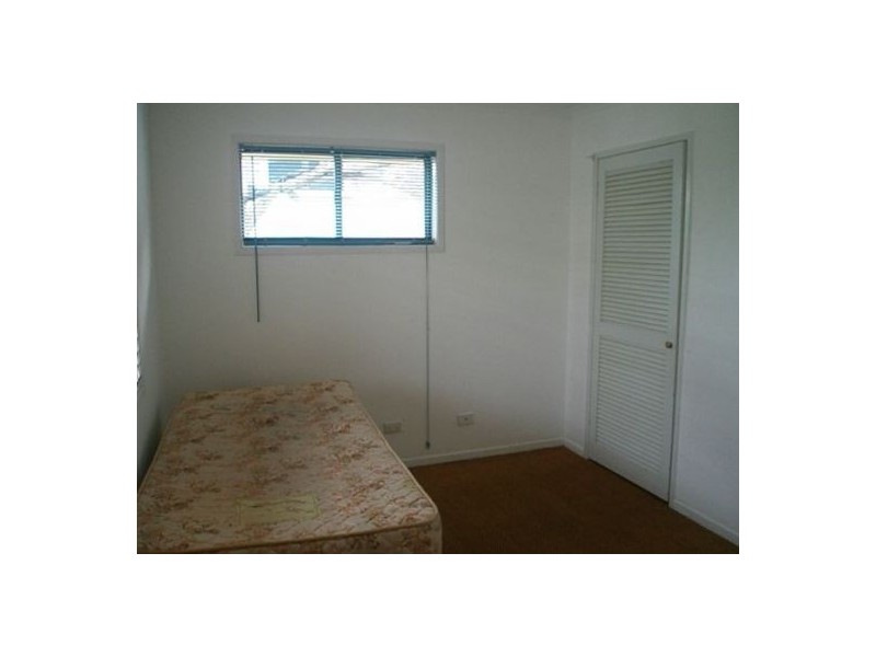 2/15 Dudley St, Mermaid Beach QLD 4218