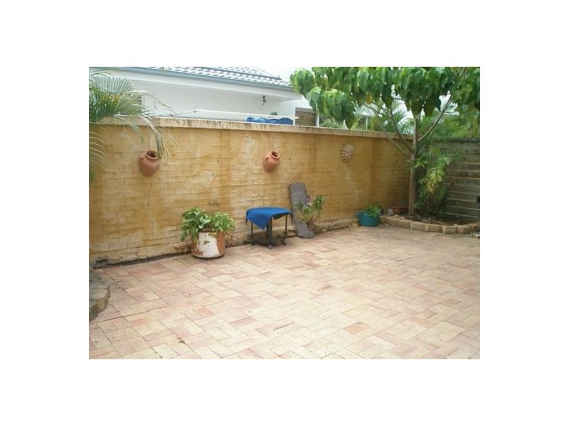 2/15 Dudley St, Mermaid Beach QLD 4218