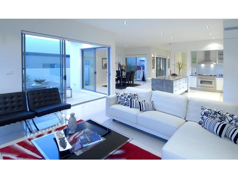 Mermaid Beach QLD 4218