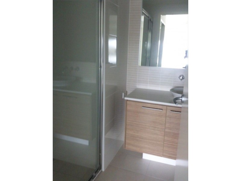 Varsity Lakes QLD 4227