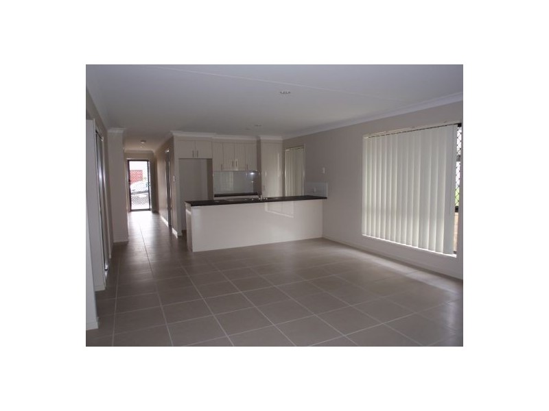 Pacific Pines QLD 4211