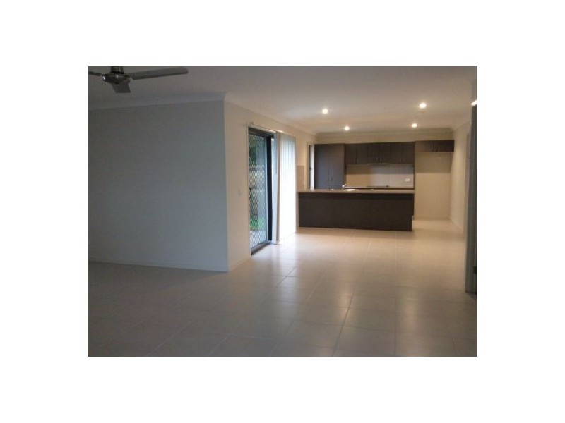 Pacific Pines QLD 4211