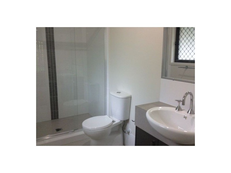 Pacific Pines QLD 4211