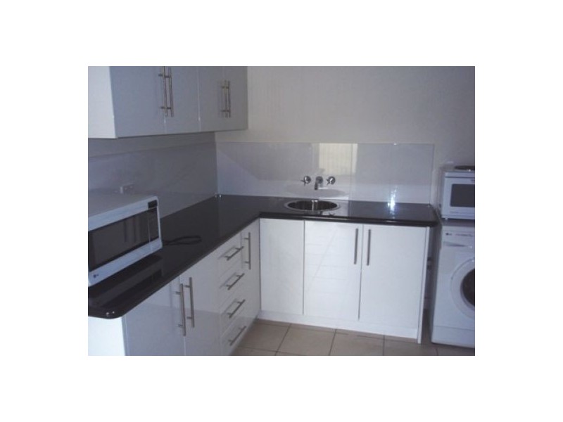 Chevron Island QLD 4217