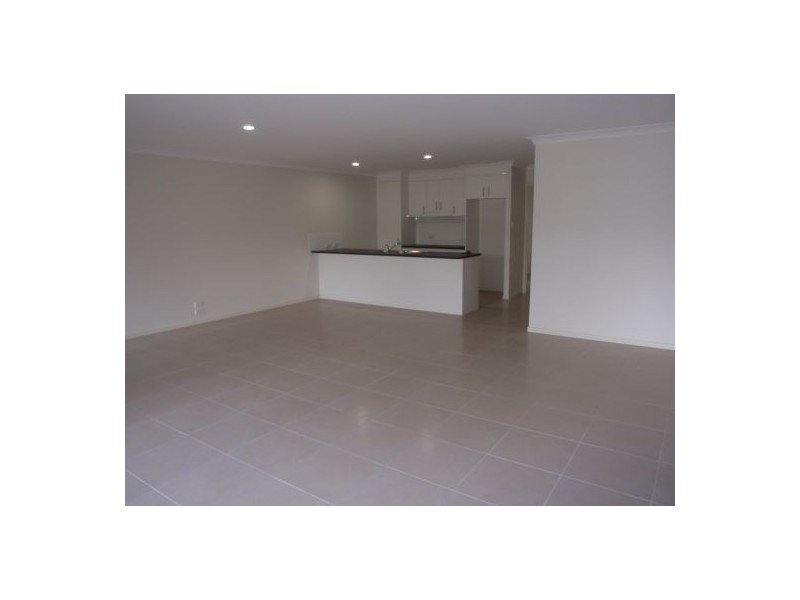 Pacific Pines QLD 4211