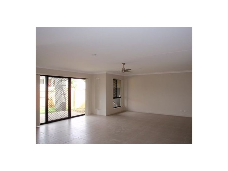 Pacific Pines QLD 4211