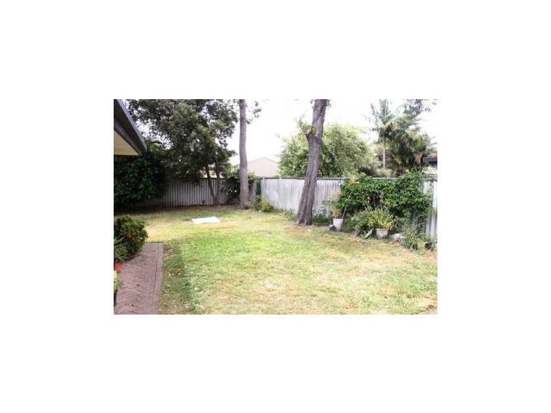 16 Pipit Parade, Burleigh Waters QLD 4220
