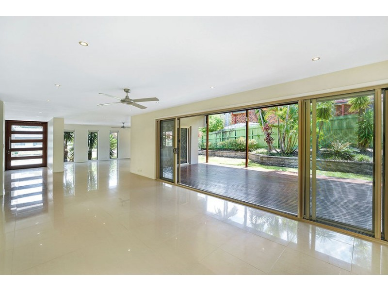 25 Frangipani Street, Miami QLD 4220