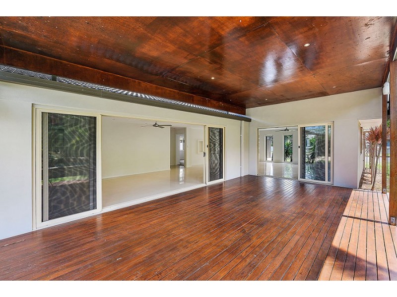 25 Frangipani Street, Miami QLD 4220