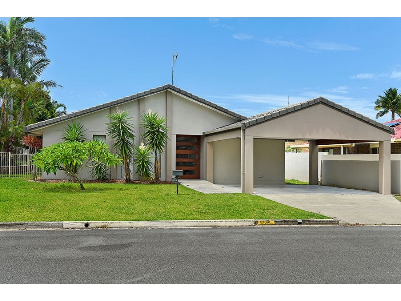 25 Frangipani Street, Miami QLD 4220