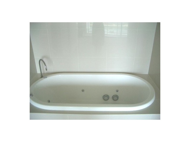 602/4 Wahroonga Place, Surfers Paradise QLD 4217