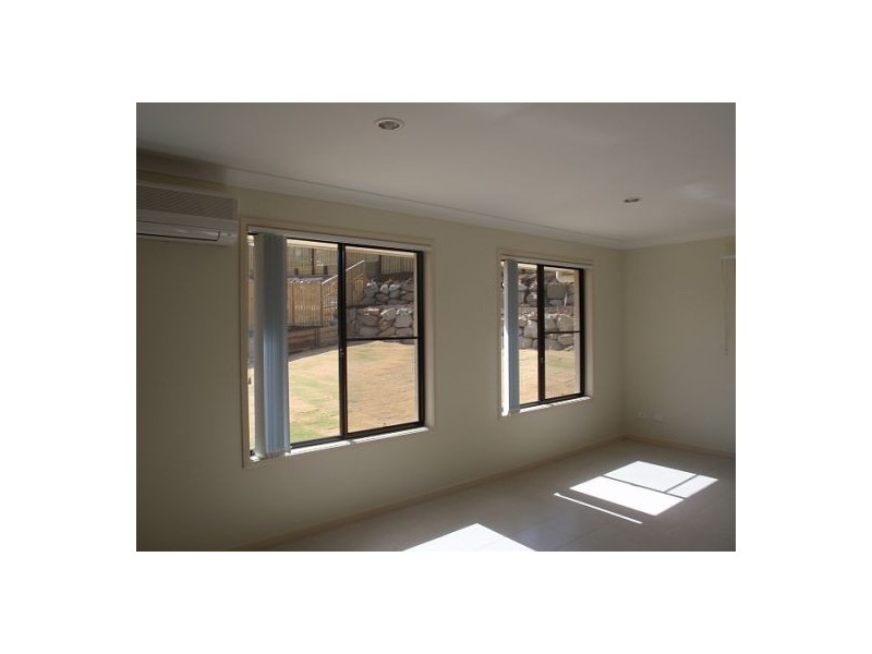 Pacific Pines QLD 4211