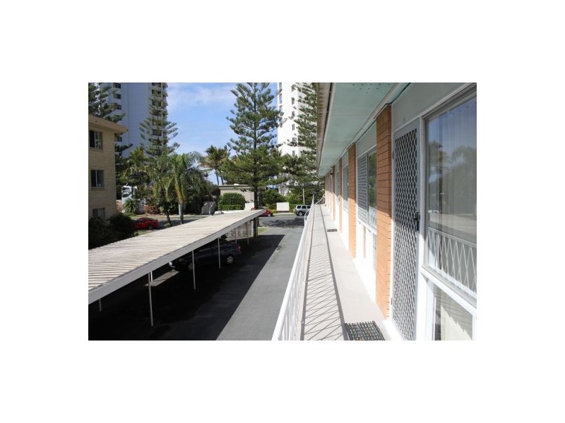 5 75 Old Burleigh Rd, Broadbeach QLD 4218