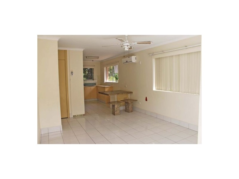 5 75 Old Burleigh Rd, Broadbeach QLD 4218
