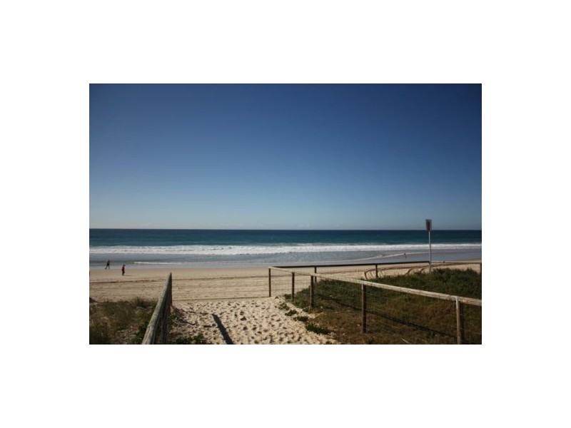 5 75 Old Burleigh Rd, Broadbeach QLD 4218