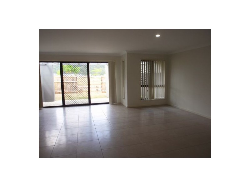 Pacific Pines QLD 4211