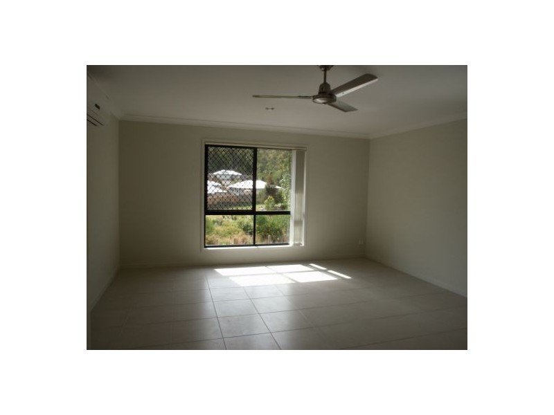 Pacific Pines QLD 4211