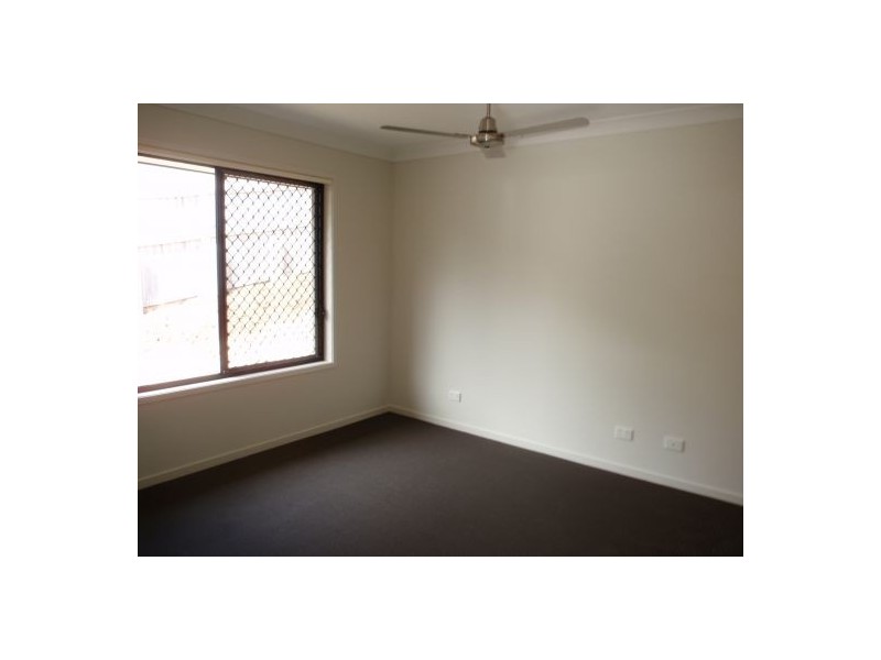 Pacific Pines QLD 4211