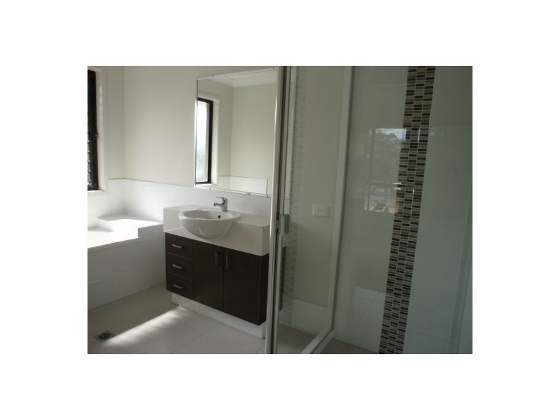 Pacific Pines QLD 4211