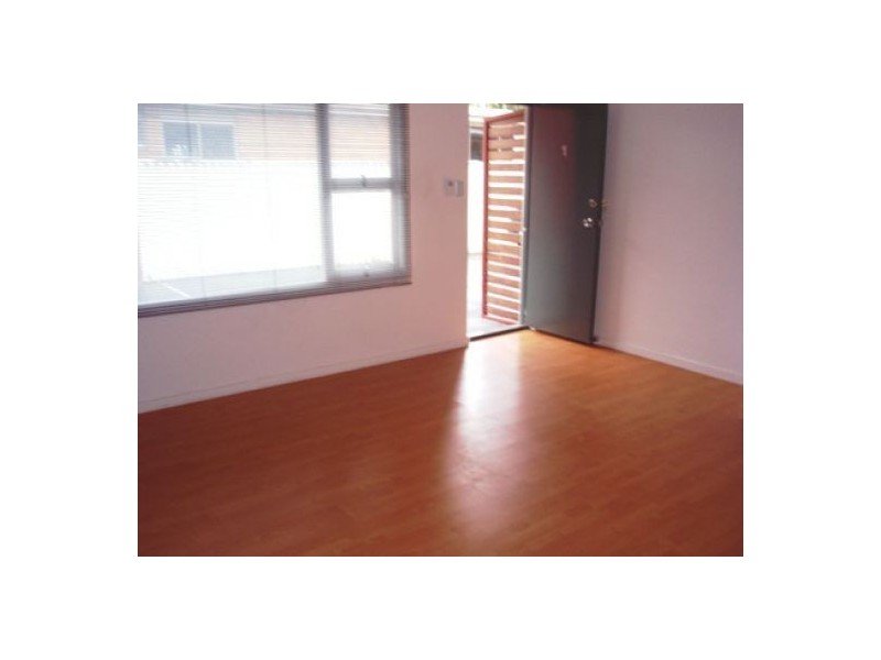 Chevron Island QLD 4217