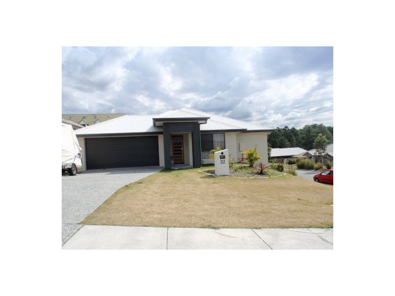 Pacific Pines QLD 4211