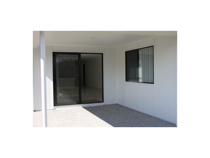 28 Pendraat Parade, Hope Island QLD 4212