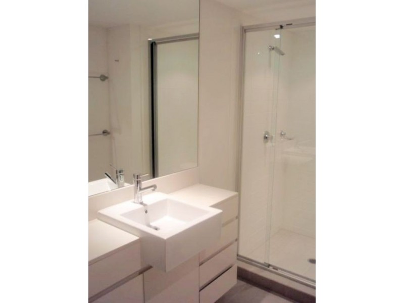 22105 Scarborough Street, Southport QLD 4215