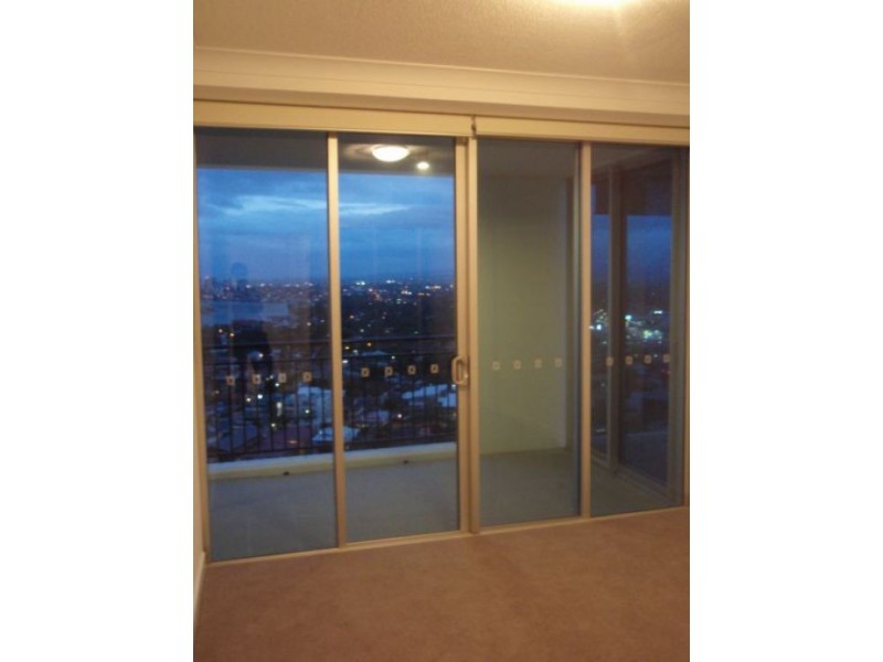 22105 Scarborough Street, Southport QLD 4215