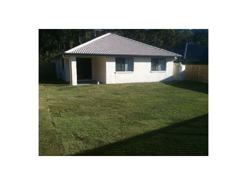 70 Aldgate Crescent, Pacific Pines QLD 4211
