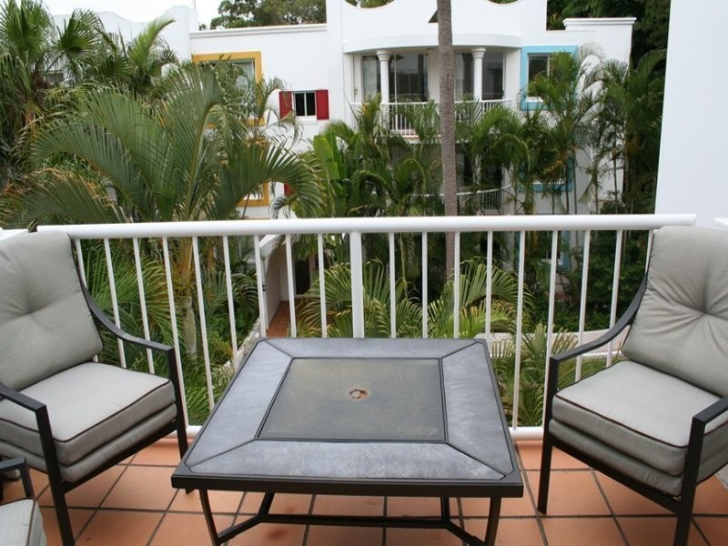 40/28 “Santorini by the Sea” Chairlift Avenue, Mermaid Beach QLD 4218