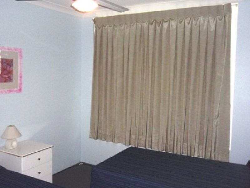42 “Santorini By The Sea” 28 Chairlift Ave, Nobby Beach QLD 4218