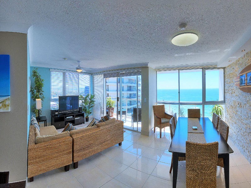 15E/52 Goodwin Terrace, Burleigh Heads QLD 4220