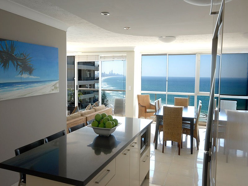 15E/52 Goodwin Terrace, Burleigh Heads QLD 4220