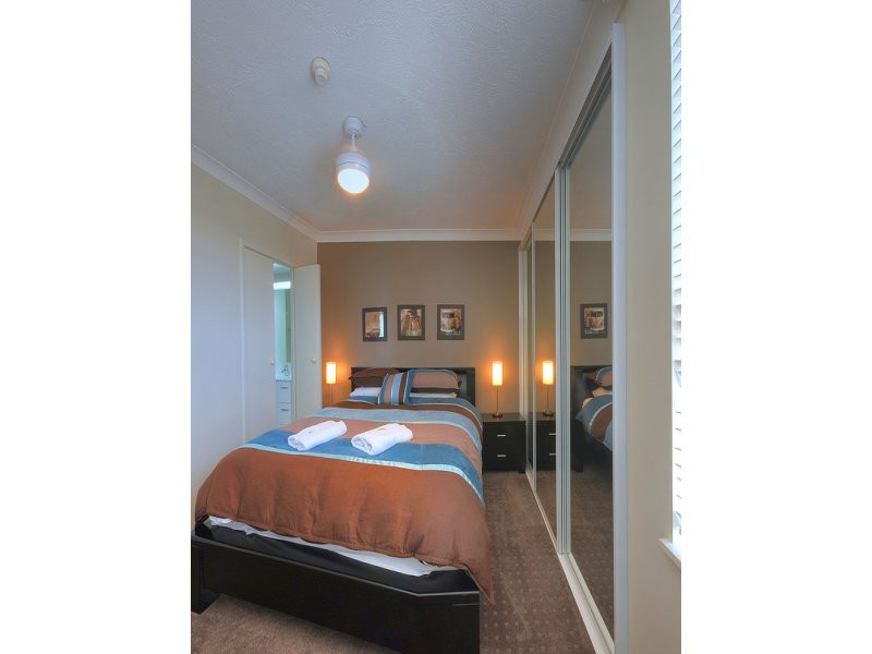 15E/52 Goodwin Terrace, Burleigh Heads QLD 4220