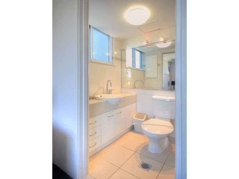 15E/52 Goodwin Terrace, Burleigh Heads QLD 4220