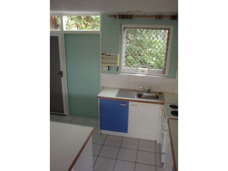 5/4 George Avenue, Broadbeach QLD 4218