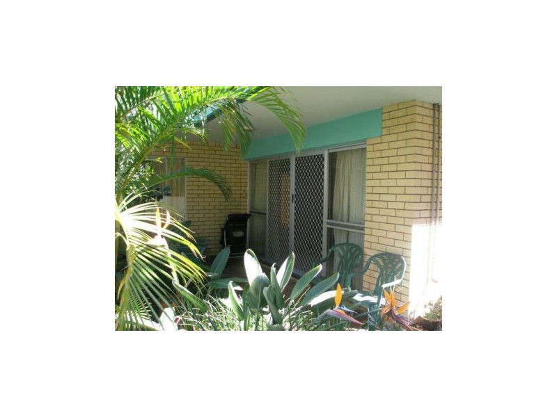 2/23 Anne Avenue, Broadbeach QLD 4218