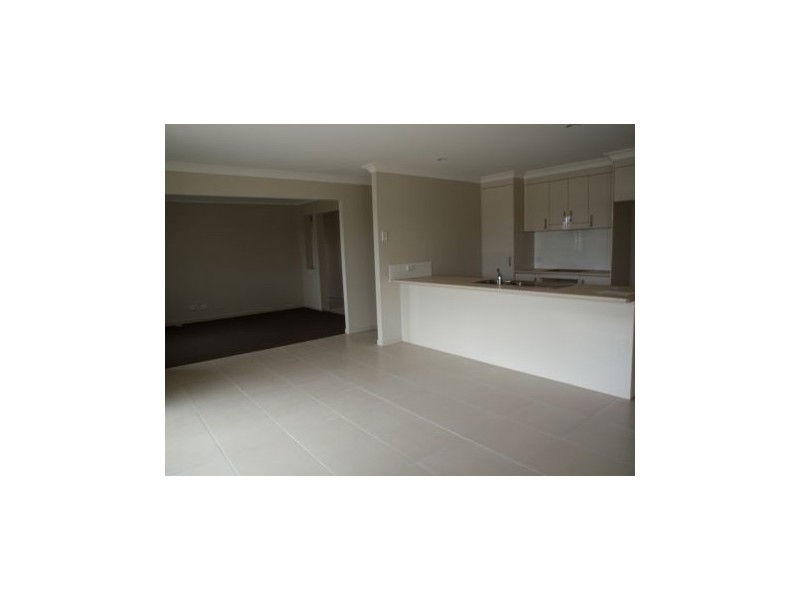 Pacific Pines QLD 4211