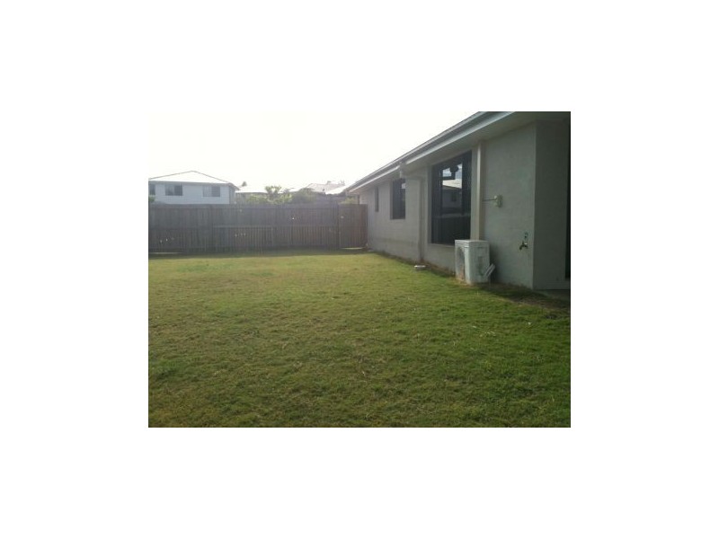 Pacific Pines QLD 4211