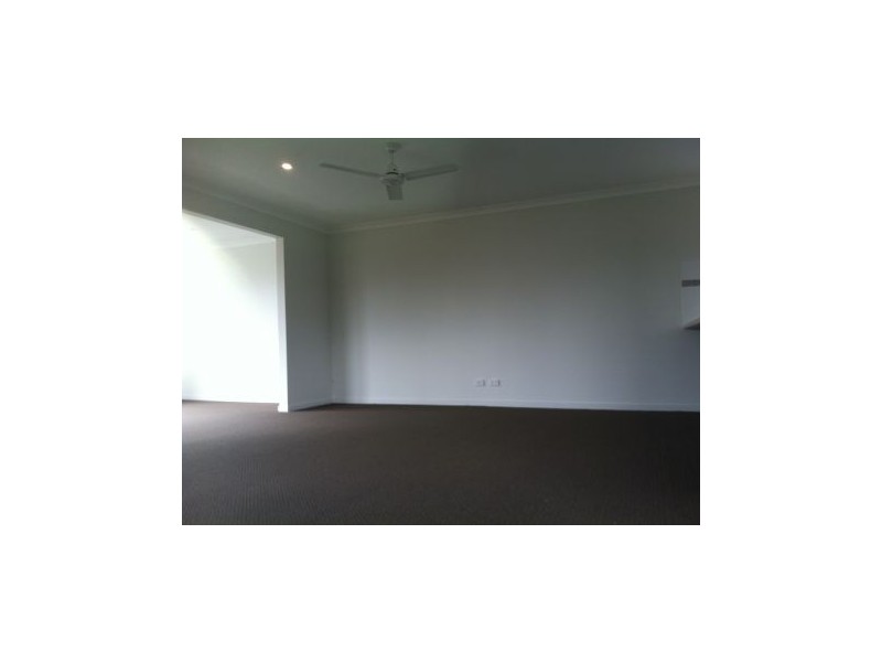 21 Arcadia Boulevard, Pimpama QLD 4209